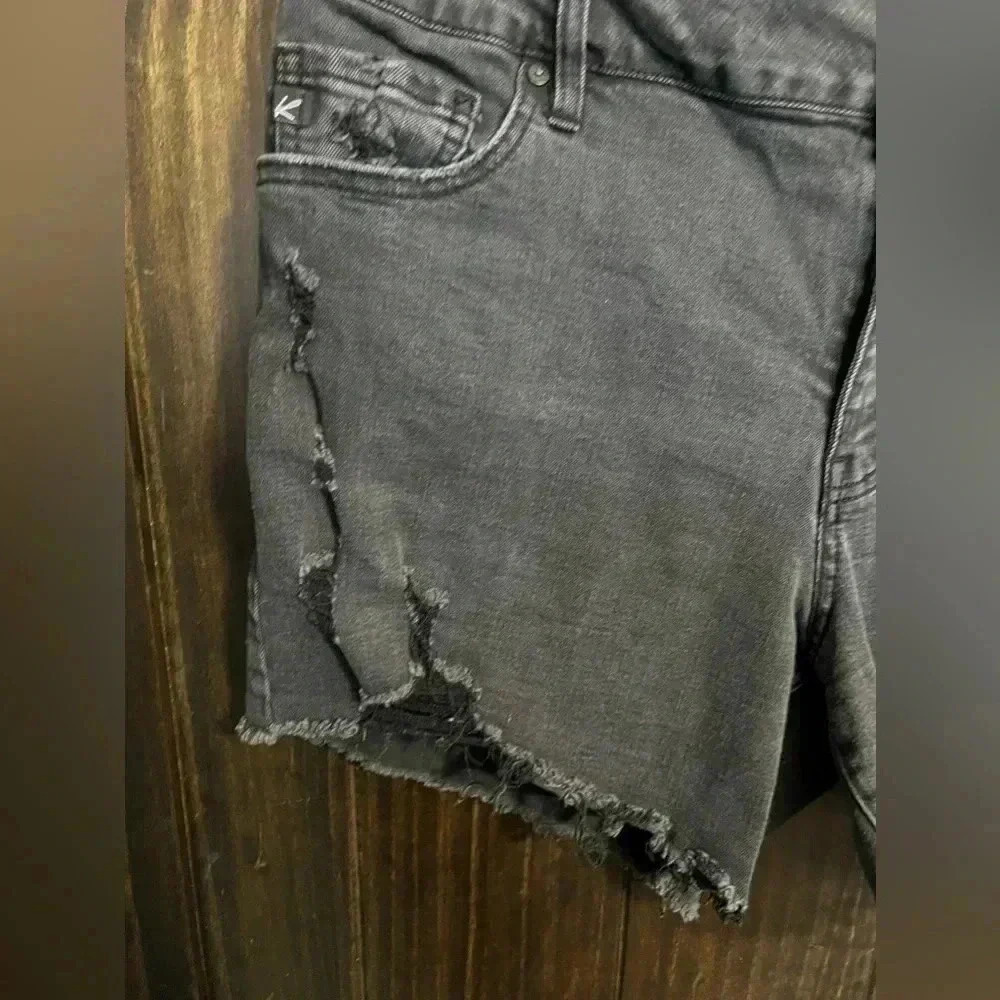 Kancan (Exclusively for Maurices) Black Rough Hem Distressed Shorts. Size:16 - Picture 6 of 12